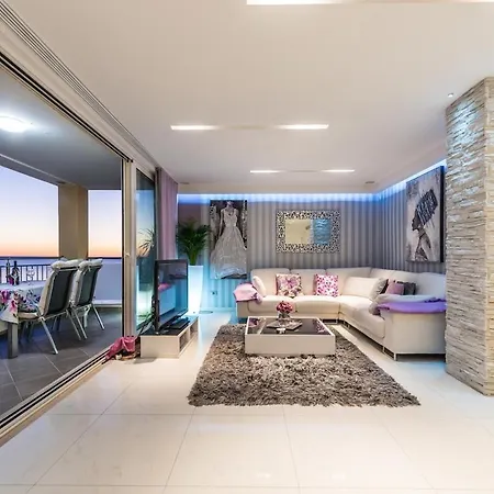Luxury Violet Sea View Apartment