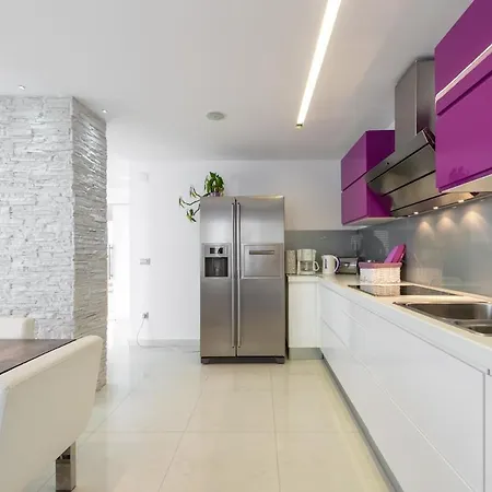 Luxury Violet Sea View *