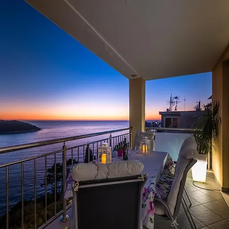 Luxury Violet Sea View *